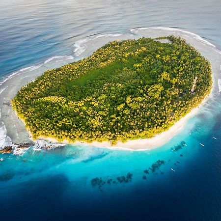 Pinang Island - Private Island Sea View Bungalows Singkil  Ngoại thất bức ảnh