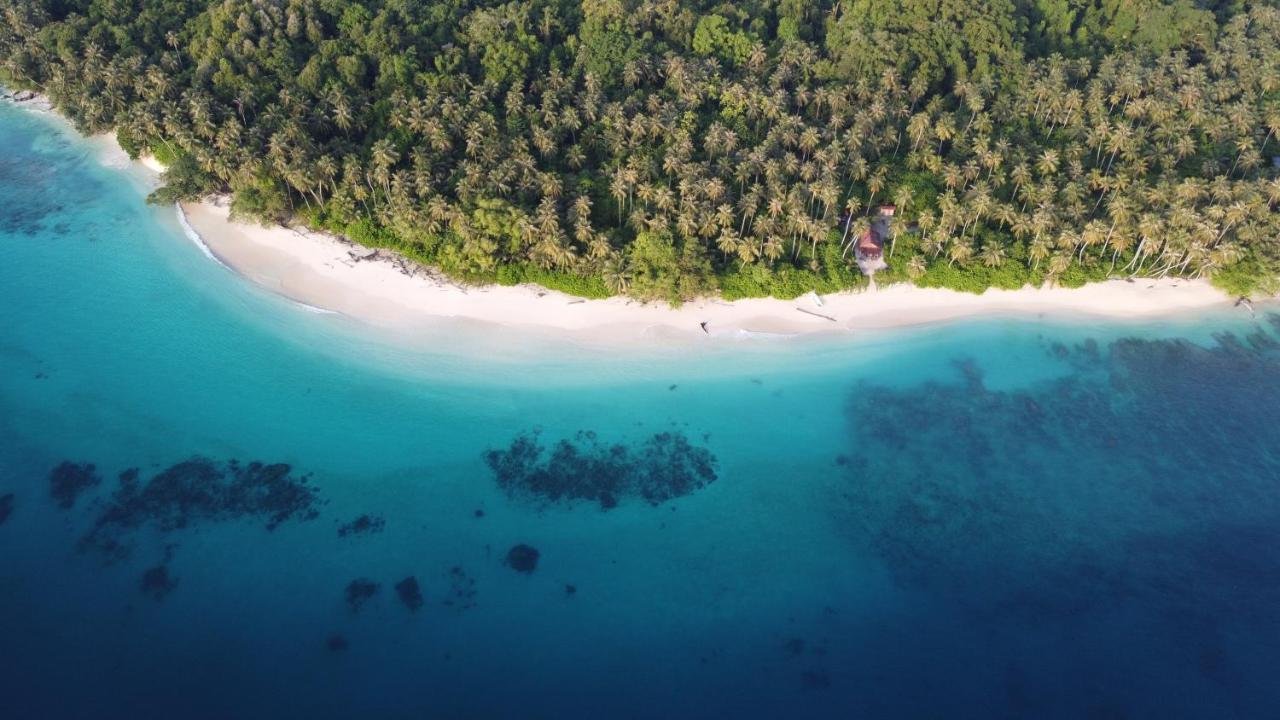 Pinang Island - Private Island Sea View Bungalows Singkil  Ngoại thất bức ảnh