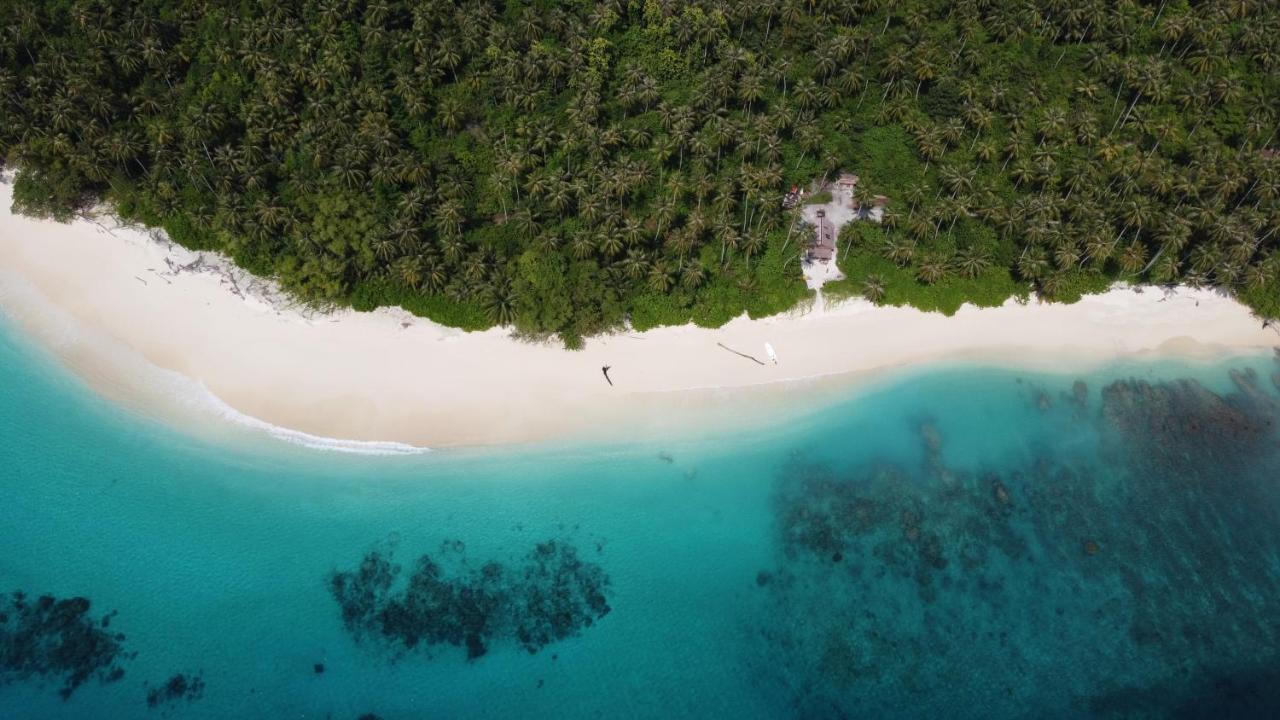 Pinang Island - Private Island Sea View Bungalows Singkil  Ngoại thất bức ảnh