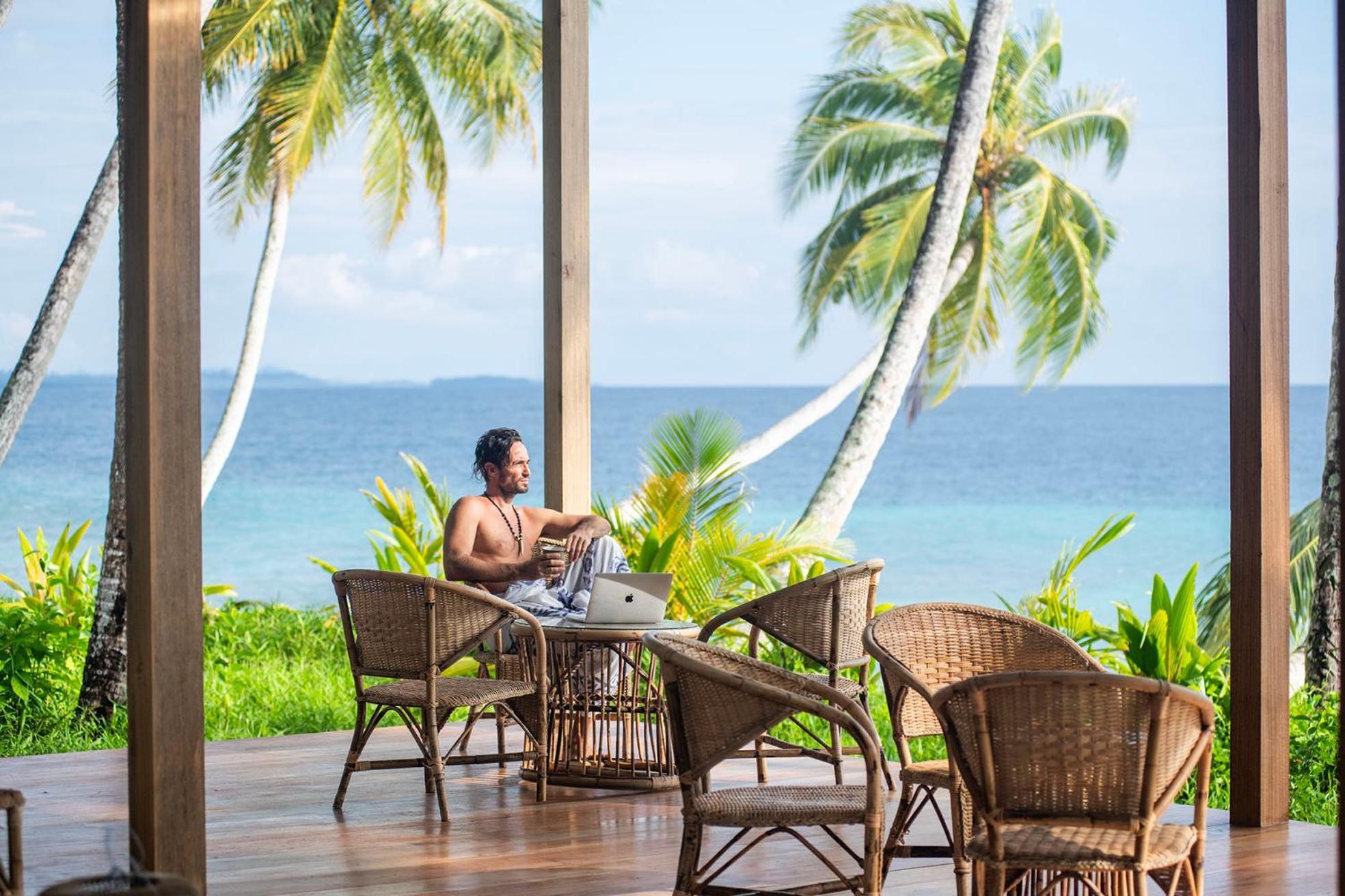Pinang Island - Private Island Sea View Bungalows Singkil  Ngoại thất bức ảnh